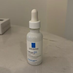 La Roche Posay Cicaplast B5 Face Serum 30mL (lightly used)
